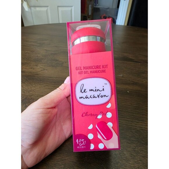Le Mini Macaron Glam On The Go Gel Nail Polish Travel Kit - Picture 1 of 9